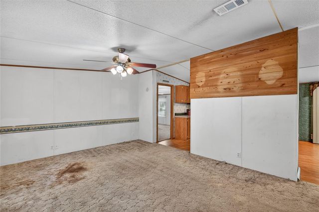 17285 SE 248TH TERRACE, Umatilla, FL 32784