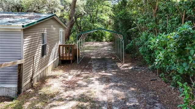 17285 SE 248TH TERRACE, Umatilla, FL 32784