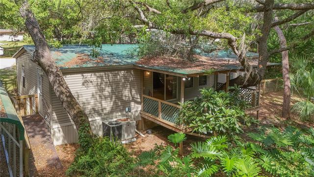 17285 SE 248TH TERRACE, Umatilla, FL 32784