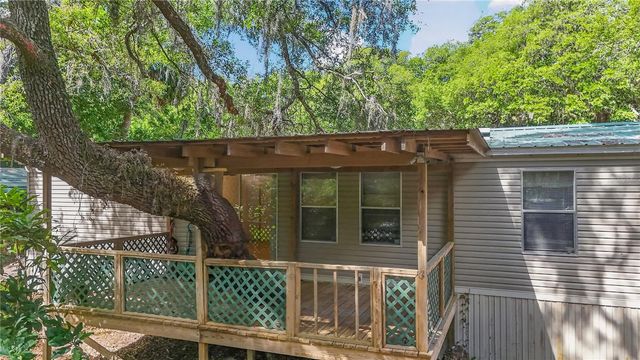 17285 SE 248TH TERRACE, Umatilla, FL 32784