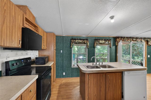 17285 SE 248TH TERRACE, Umatilla, FL 32784