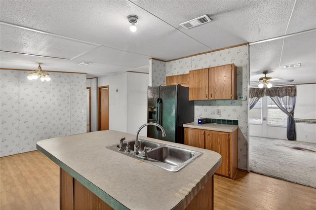 17285 SE 248TH TERRACE, Umatilla, FL 32784
