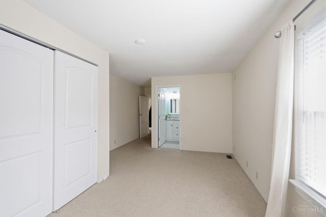 4824 Fairview Avenue, Cincinnati, OH 45242