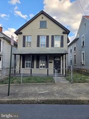 317 BOYD AVE, Martinsburg, WV 25401