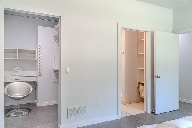 873 Bridge Crest Drive 8, Ada, MI 49301
