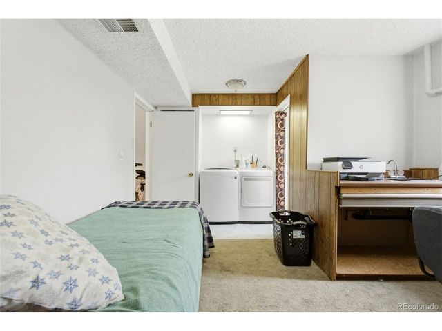 8545 W Dartmouth Pl, Lakewood, CO 80227