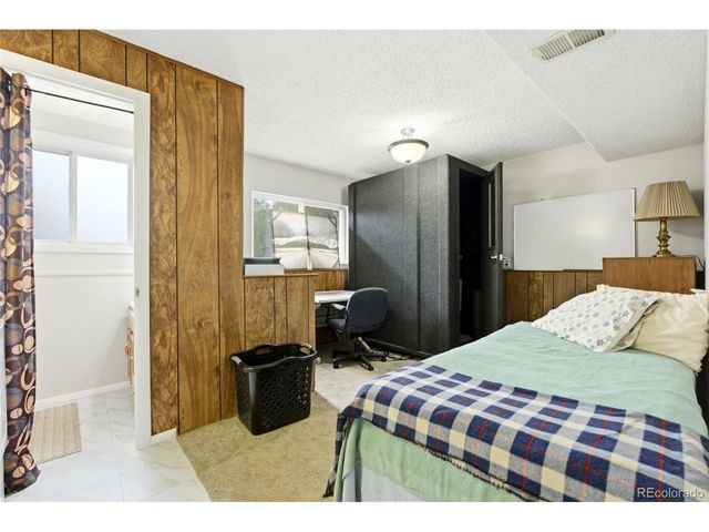 8545 W Dartmouth Pl, Lakewood, CO 80227