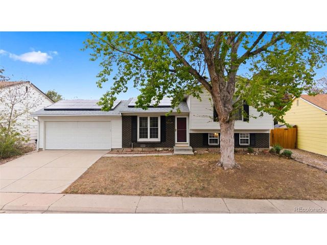 8545 W Dartmouth Pl, Lakewood, CO 80227