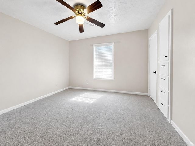 4902 Magnolia Lane, Old River-winfree, TX 77535