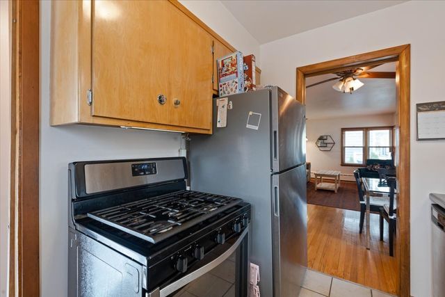 418 Bonnie Brae Avenue, Itasca, IL 60143