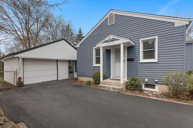 418 Bonnie Brae Avenue, Itasca, IL 60143