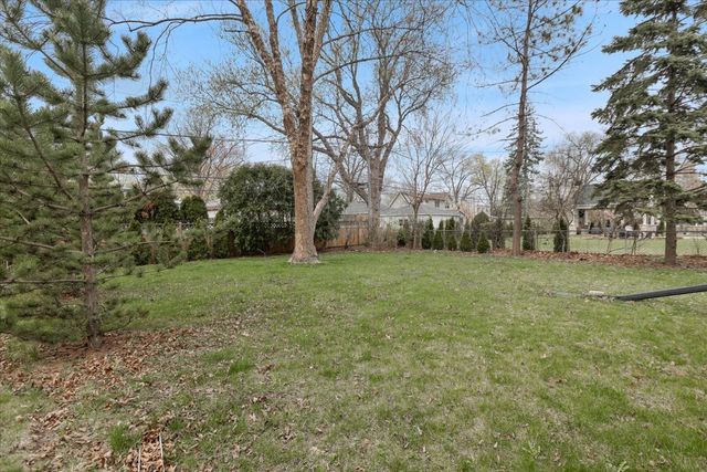 418 Bonnie Brae Avenue, Itasca, IL 60143