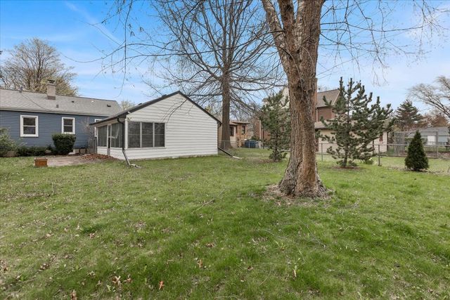 418 Bonnie Brae Avenue, Itasca, IL 60143