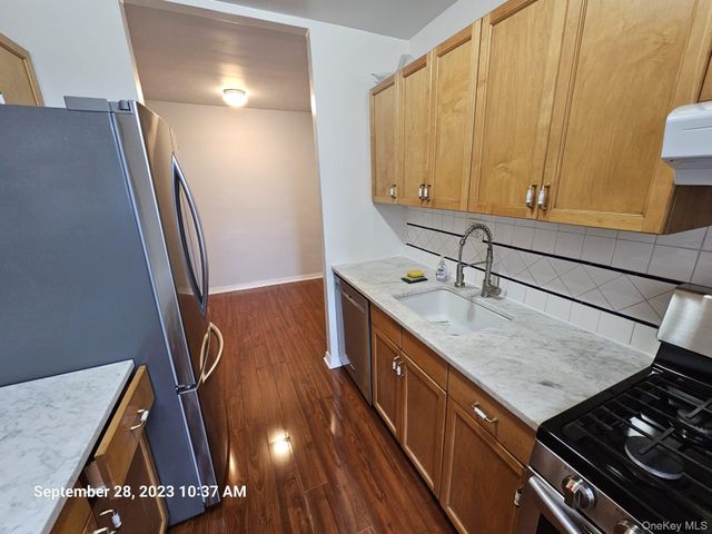 6384 Saunders Street 3A, Rego Park, NY 11374