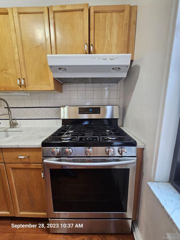 6384 Saunders Street 3A, Rego Park, NY 11374