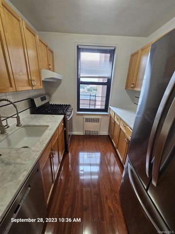 6384 Saunders Street 3A, Rego Park, NY 11374