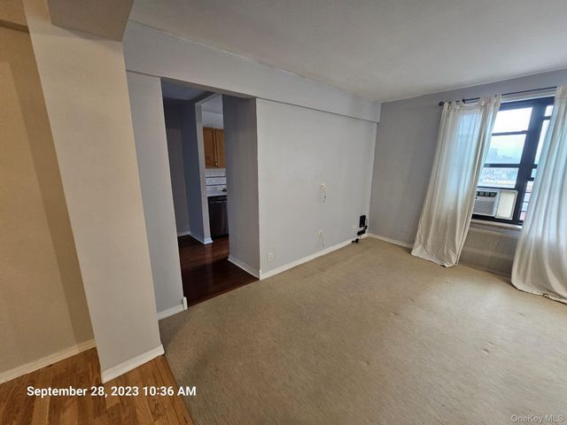 6384 Saunders Street 3A, Rego Park, NY 11374