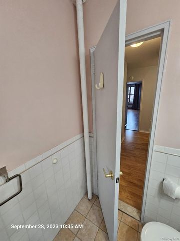 6384 Saunders Street 3A, Rego Park, NY 11374