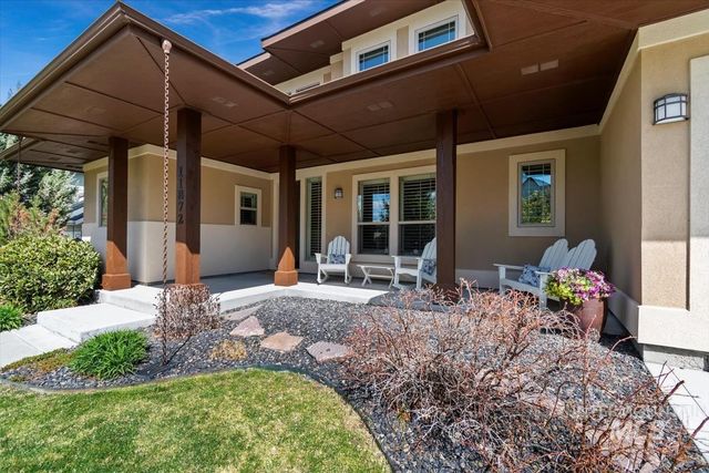 11872 N Humphreys Pl, Boise, ID 83714