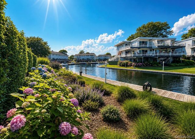 35 Library Avenue 8 R, Westhampton Beach, NY 11978