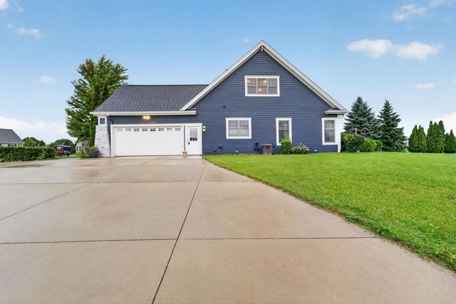 3160 Twin Creeks ROAD, Jackson, WI 53037