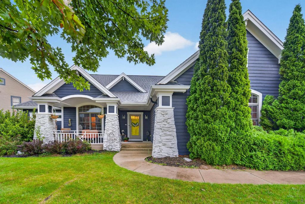 3160 Twin Creeks ROAD, Jackson, WI 53037