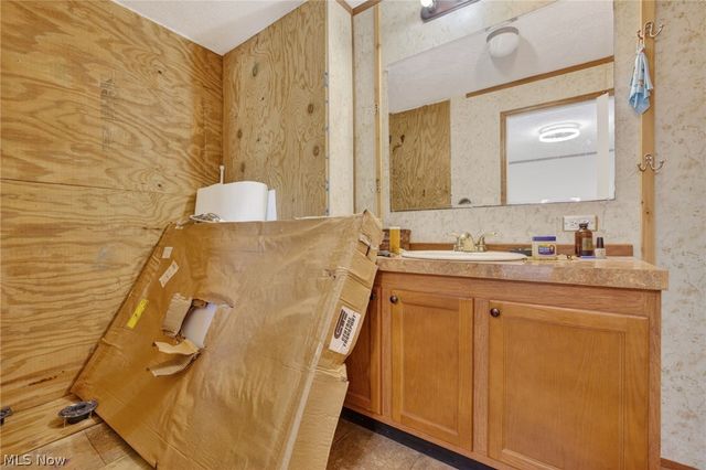 3359 Orion Street NW, North Canton, OH 44720