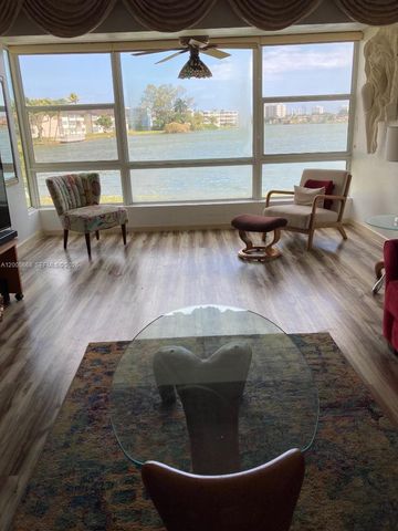 18901 NE 14th Ave 101, Miami, FL 33179