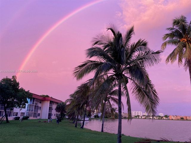 18901 NE 14th Ave 101, Miami, FL 33179