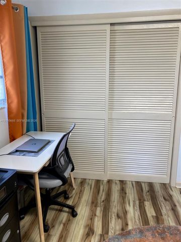 18901 NE 14th Ave 101, Miami, FL 33179