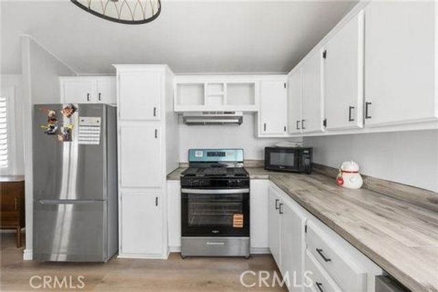140 W Pioneer Ave 38, Redlands, CA 92374
