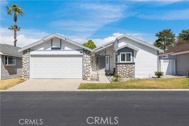 140 W Pioneer Ave 38, Redlands, CA 92374