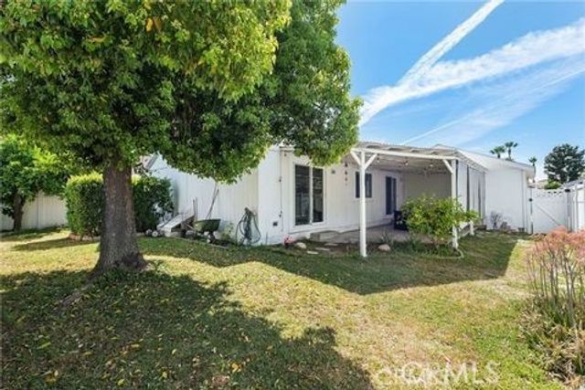 140 W Pioneer Ave 38, Redlands, CA 92374