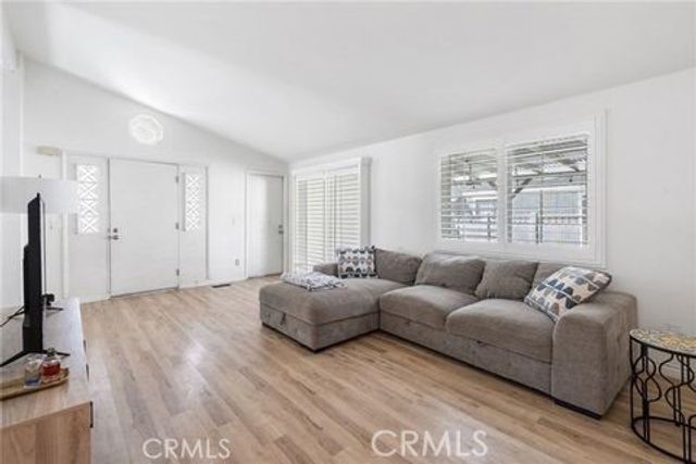 140 W Pioneer Ave 38, Redlands, CA 92374