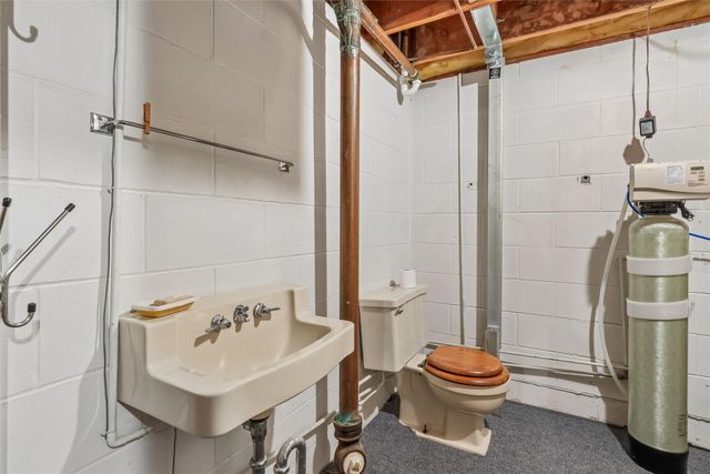 1603 Chance Court, Adel, IA 50003