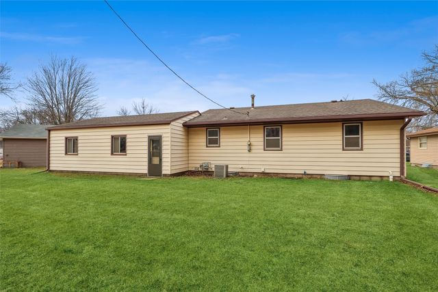1603 Chance Court, Adel, IA 50003