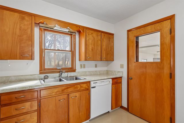 1603 Chance Court, Adel, IA 50003