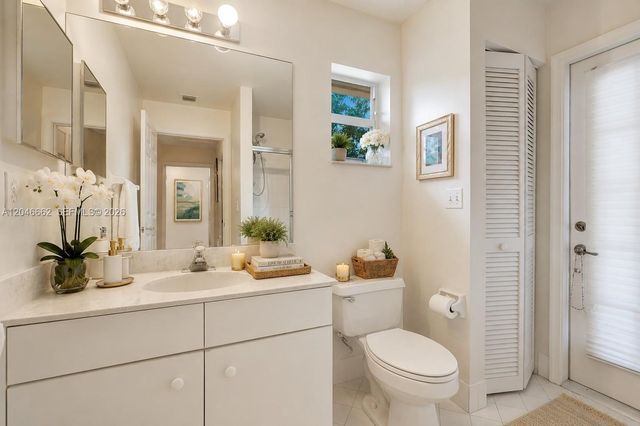 3450 Dunes Vista Dr, Pompano Beach, FL 33069