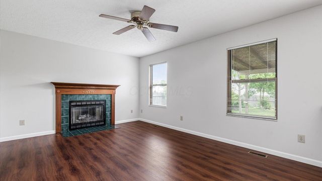 2148 Dunkeld Drive, Grove City, OH 43123