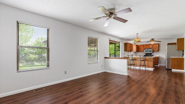 2148 Dunkeld Drive, Grove City, OH 43123