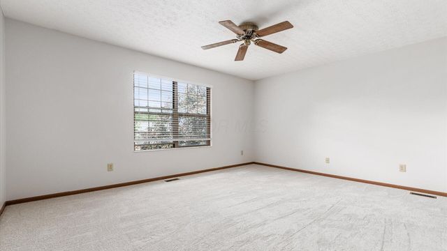 2148 Dunkeld Drive, Grove City, OH 43123