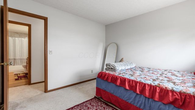 2148 Dunkeld Drive, Grove City, OH 43123