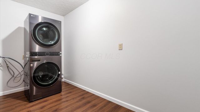 2148 Dunkeld Drive, Grove City, OH 43123