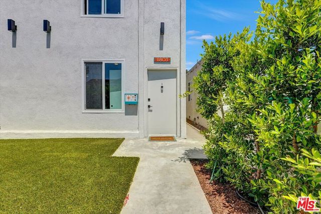 11803 National Boulevard, Los Angeles, CA 90064