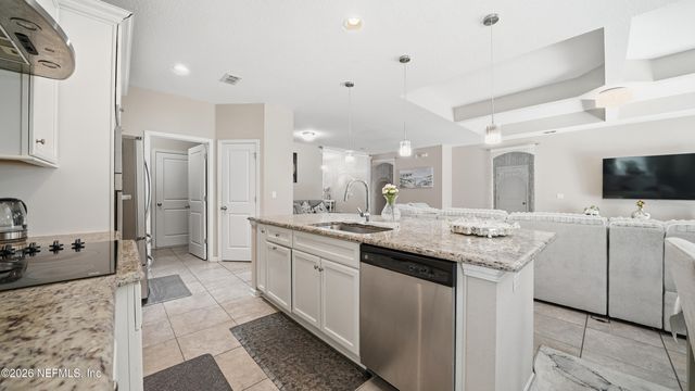 3938 HAMMOCK BLUFF Drive, Jacksonville, FL 32226