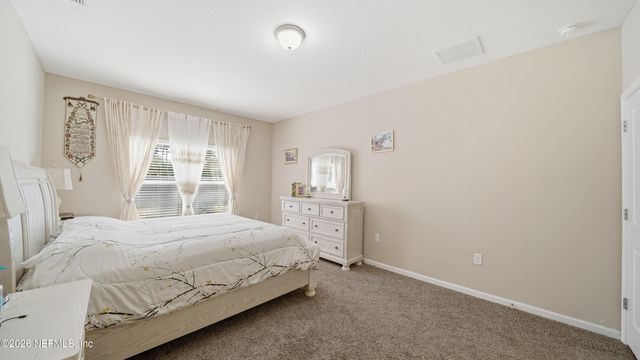 3938 HAMMOCK BLUFF Drive, Jacksonville, FL 32226