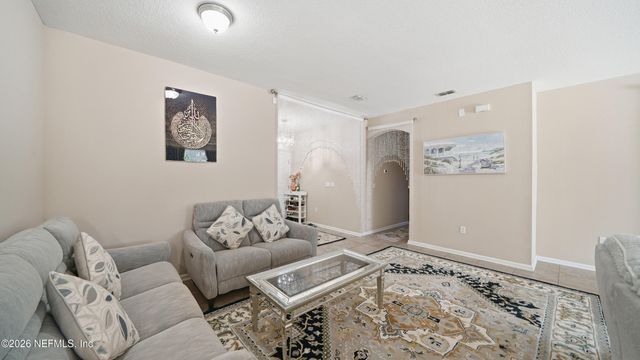 3938 HAMMOCK BLUFF Drive, Jacksonville, FL 32226