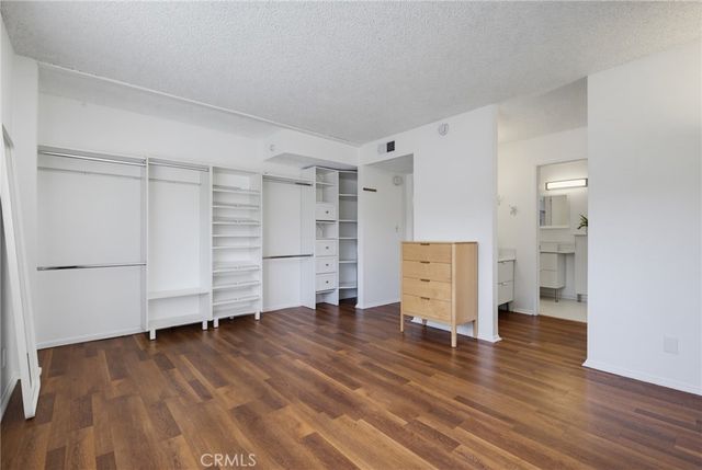 10740 Woodley Avenue 3, Granada Hills, CA 91344