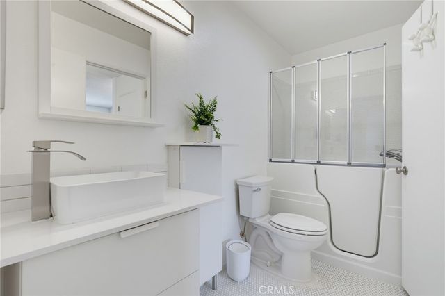 10740 Woodley Avenue 3, Granada Hills, CA 91344