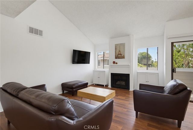 10740 Woodley Avenue 3, Granada Hills, CA 91344